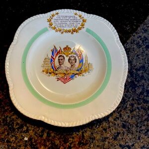 Commemorative plate Queen Elizabeth and King Charles VI  visit May 1939